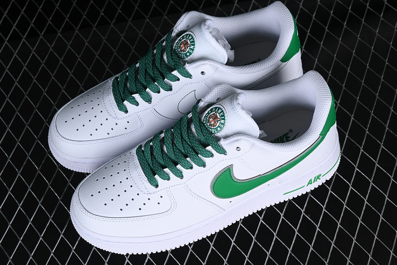 Air force 1 x Stranger things “Hawkins” ( Branco com Verde )