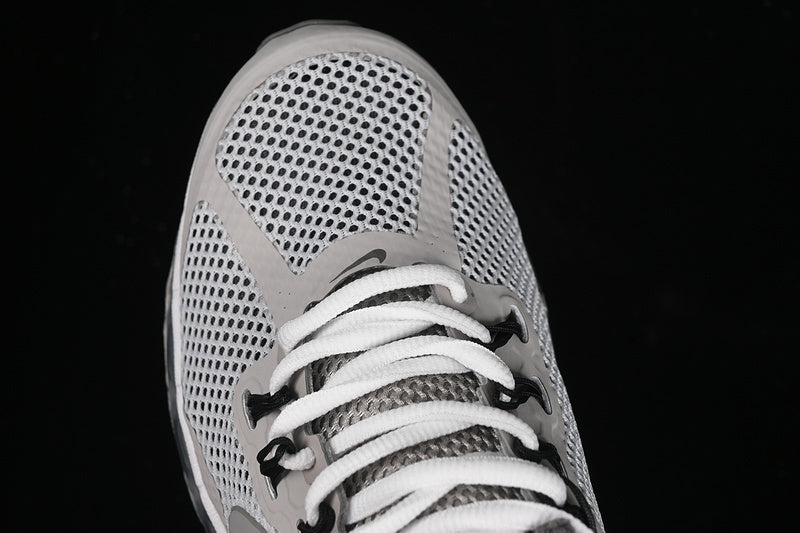 Air max 2013 “Photon Dust”