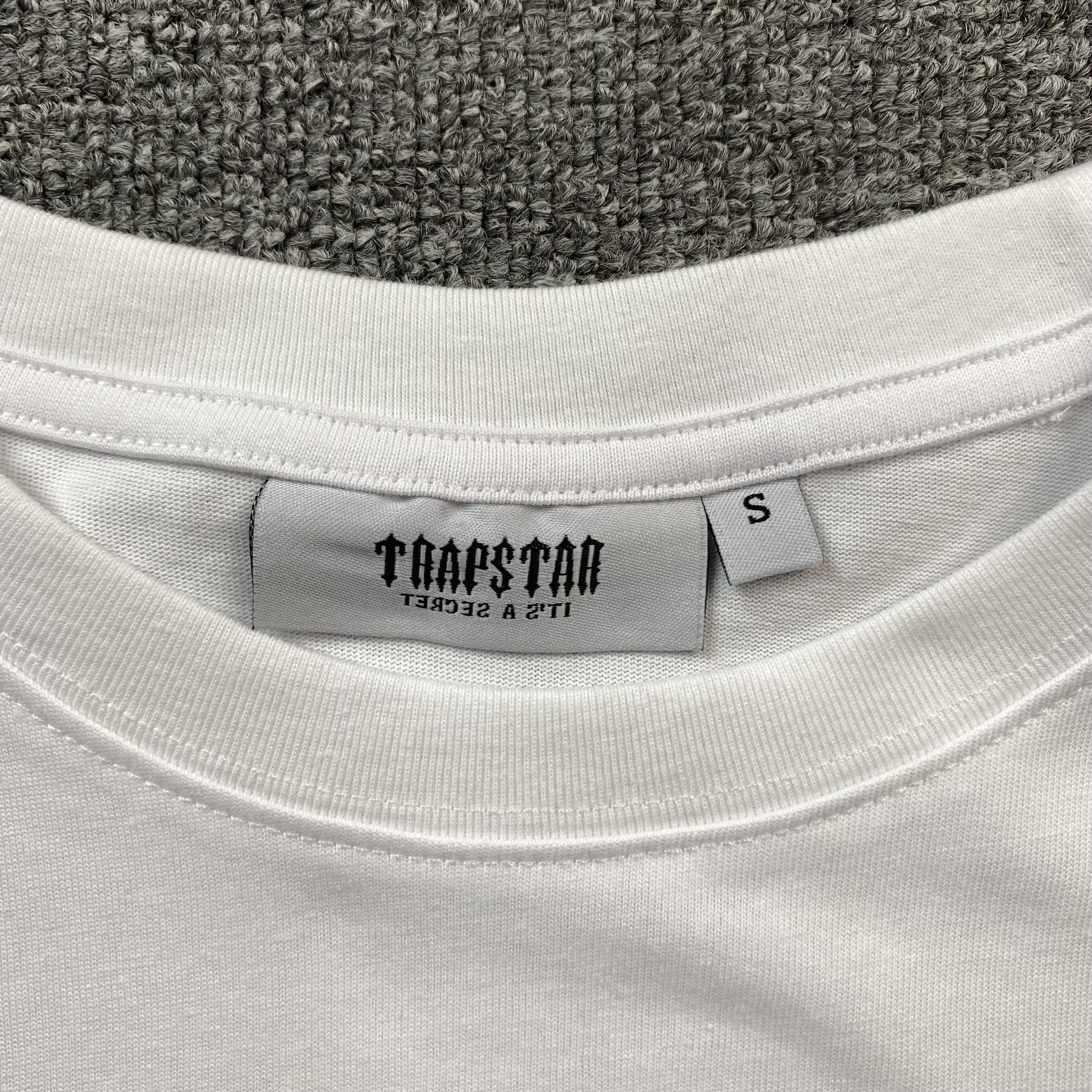 Camisa Trapstar ”Its a Secret” ( Branca )