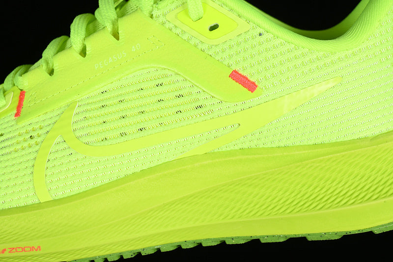 Air Zoom Pegasus 40 “Volt”