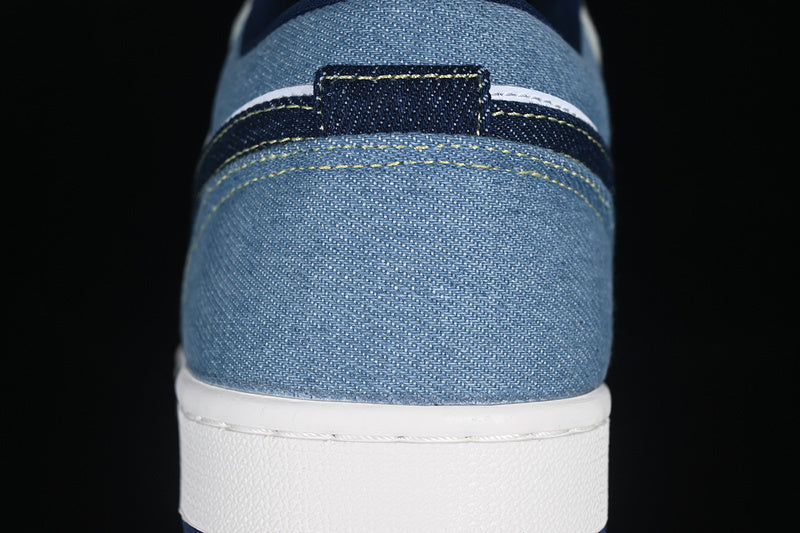 Dunk “Denim Star Blue”