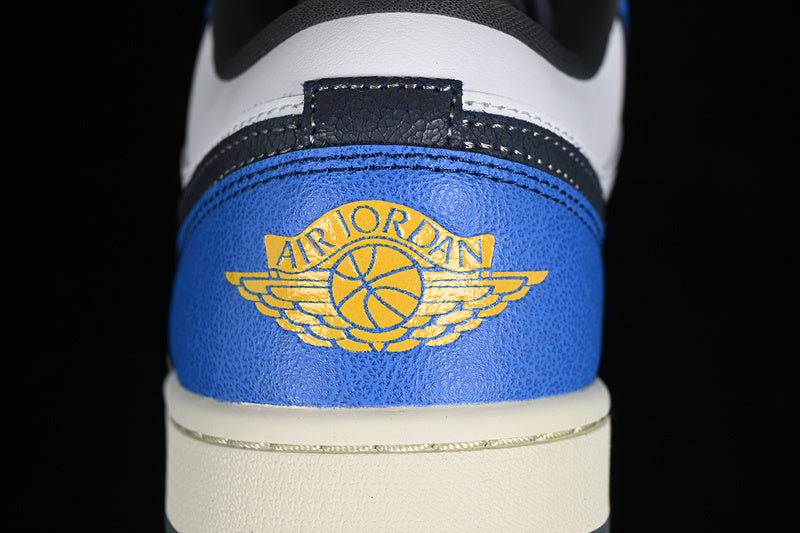 Air Jordan 1 Low "Flight Vintage”