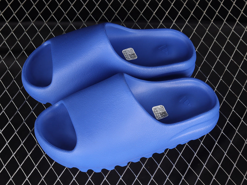 Yeezy Slide “Azure Blue”