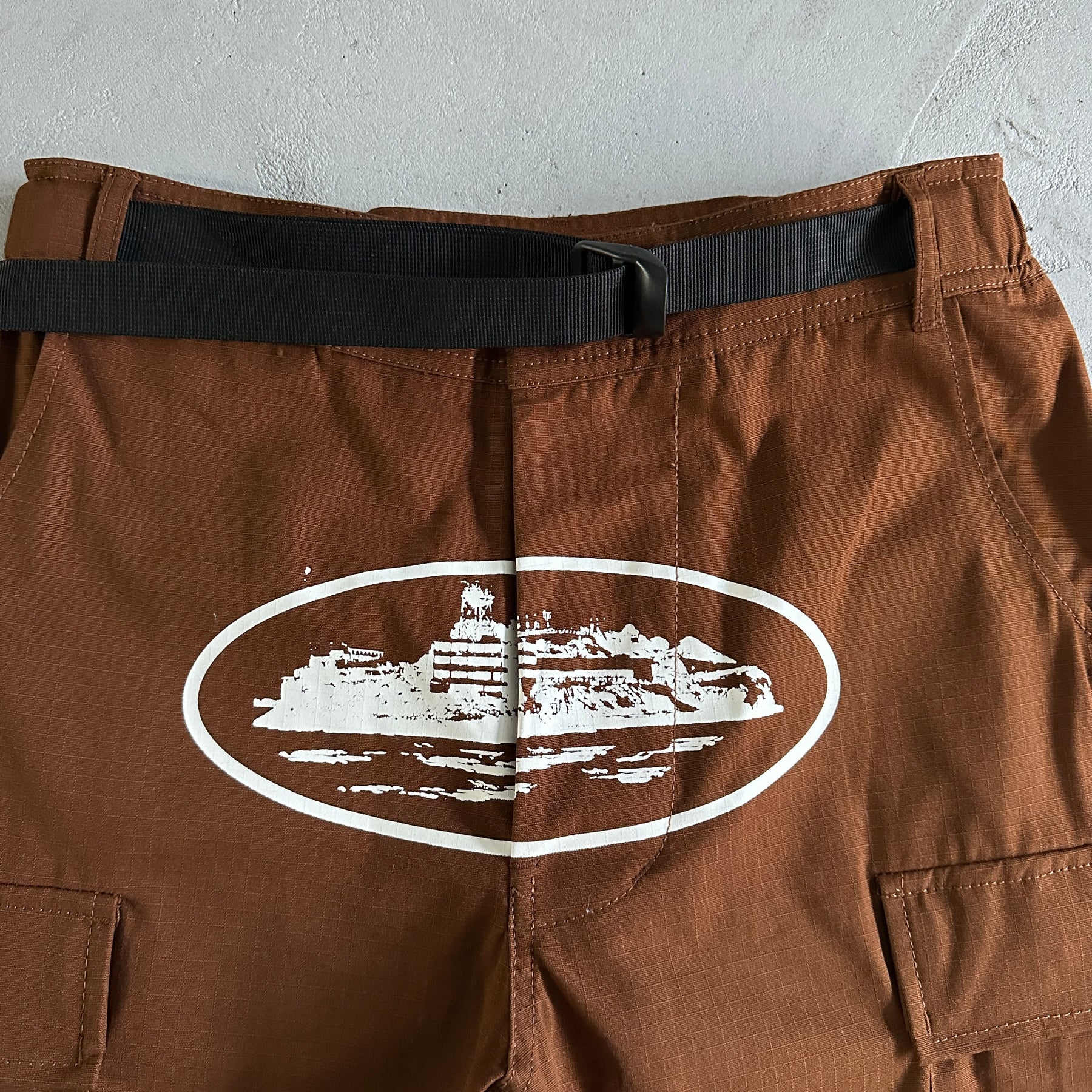 Calça Cargo Corteiz “Island Puff”