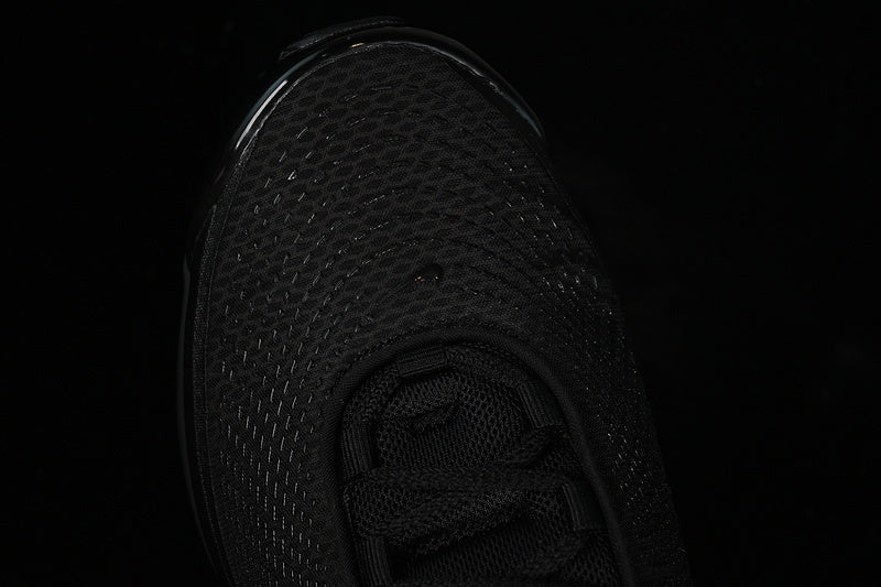 Air Max DN “Metalic Black