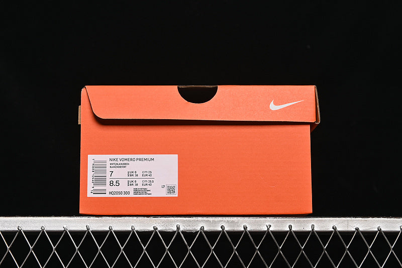 Nike Vomero “Green Spark”