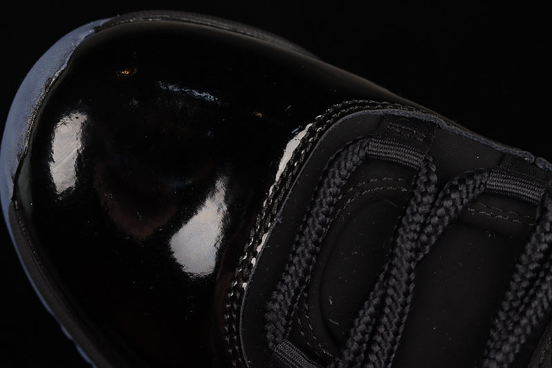 Air Jordan 11 “Cap and Gown”