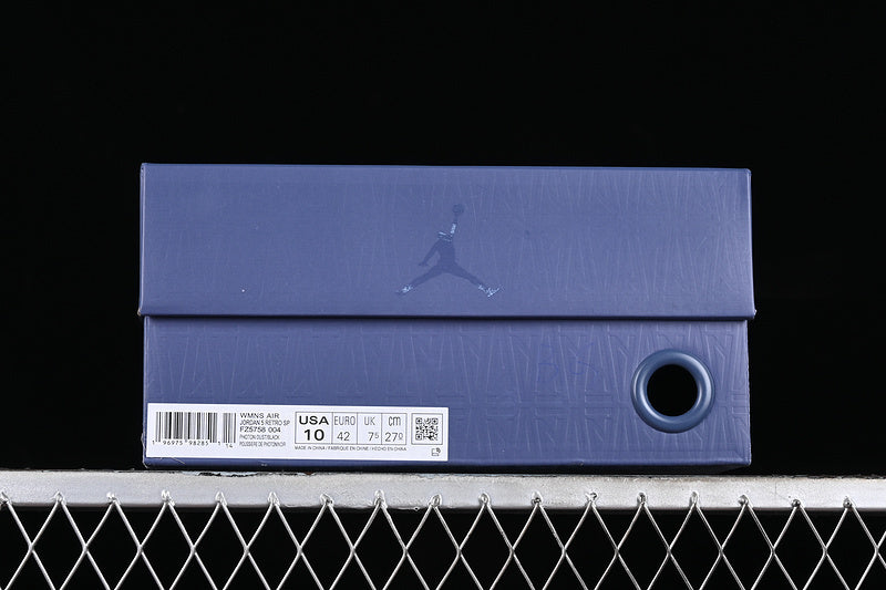 Air Jordan 5 x A Ma Maniére “Photon Dust”