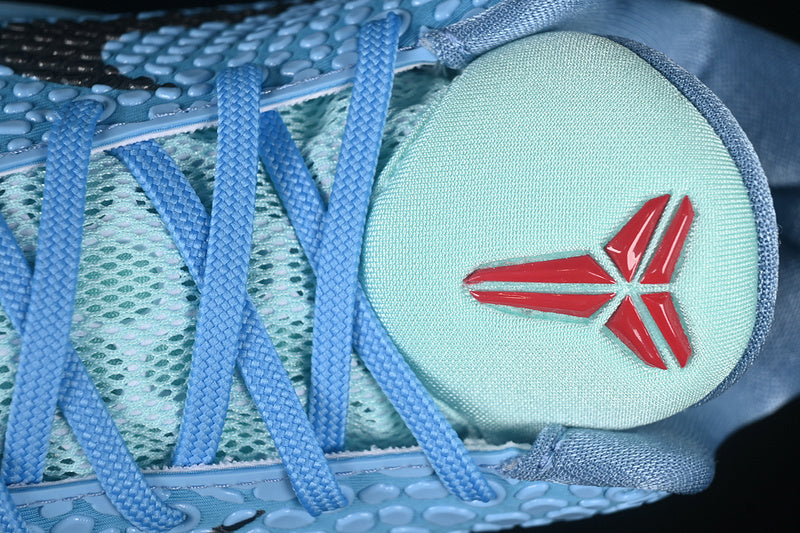 Nike Kobe 6 “Ice Grinch”