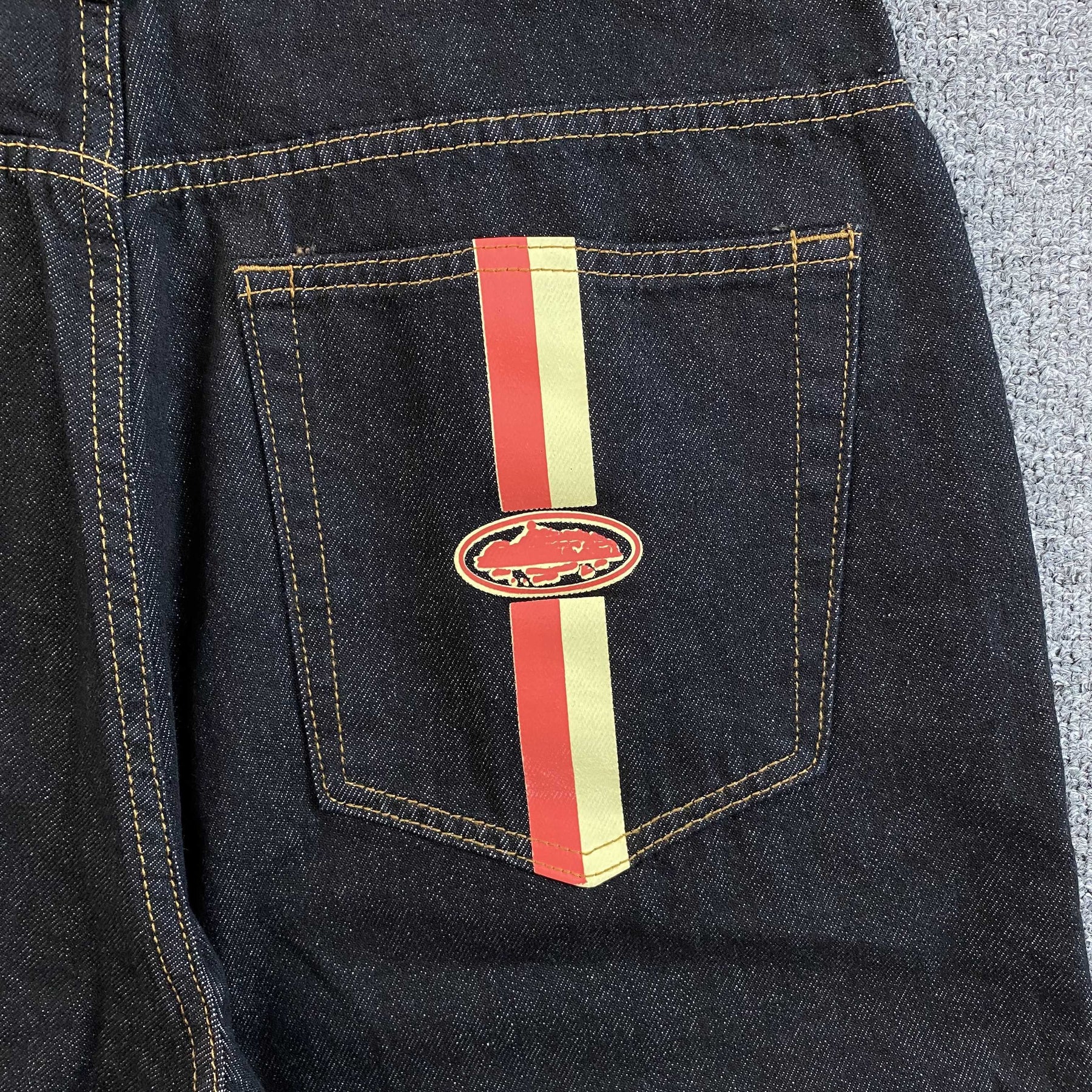 Shorts Corteiz “Dual Stripe” ( Preto )