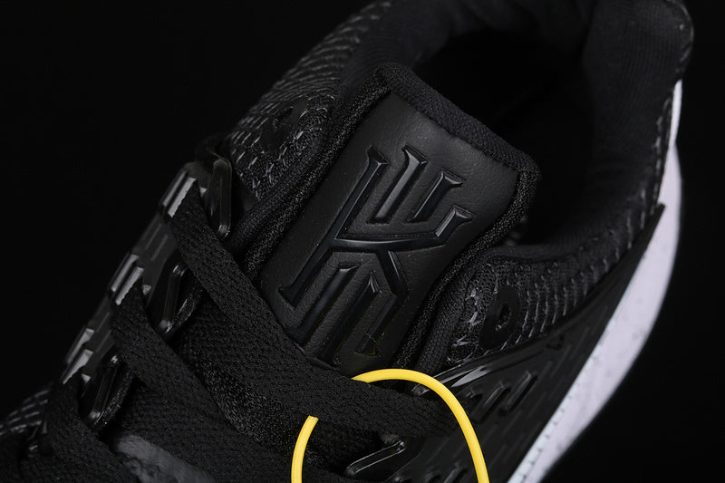 Nike Kyrie 2 Low “Anthracite White”