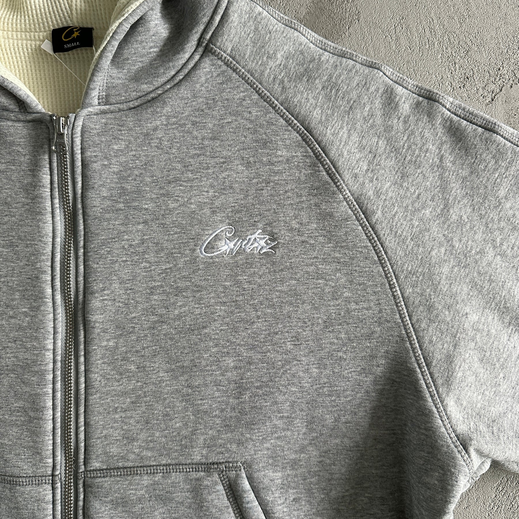 Conjunto Corteiz ”HPM Open” ( Cinza )