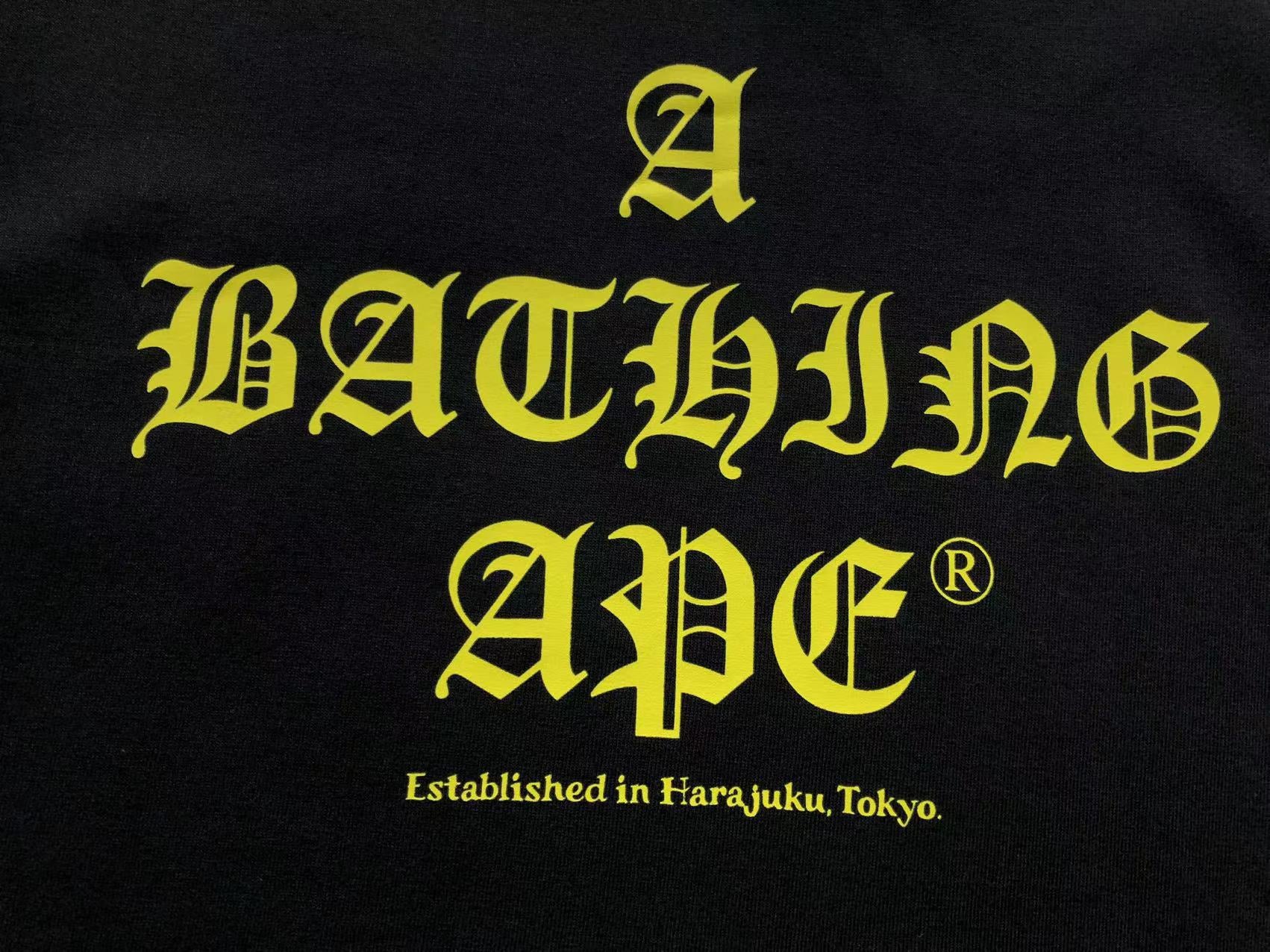 Camisa Bape “World Gone Mad”