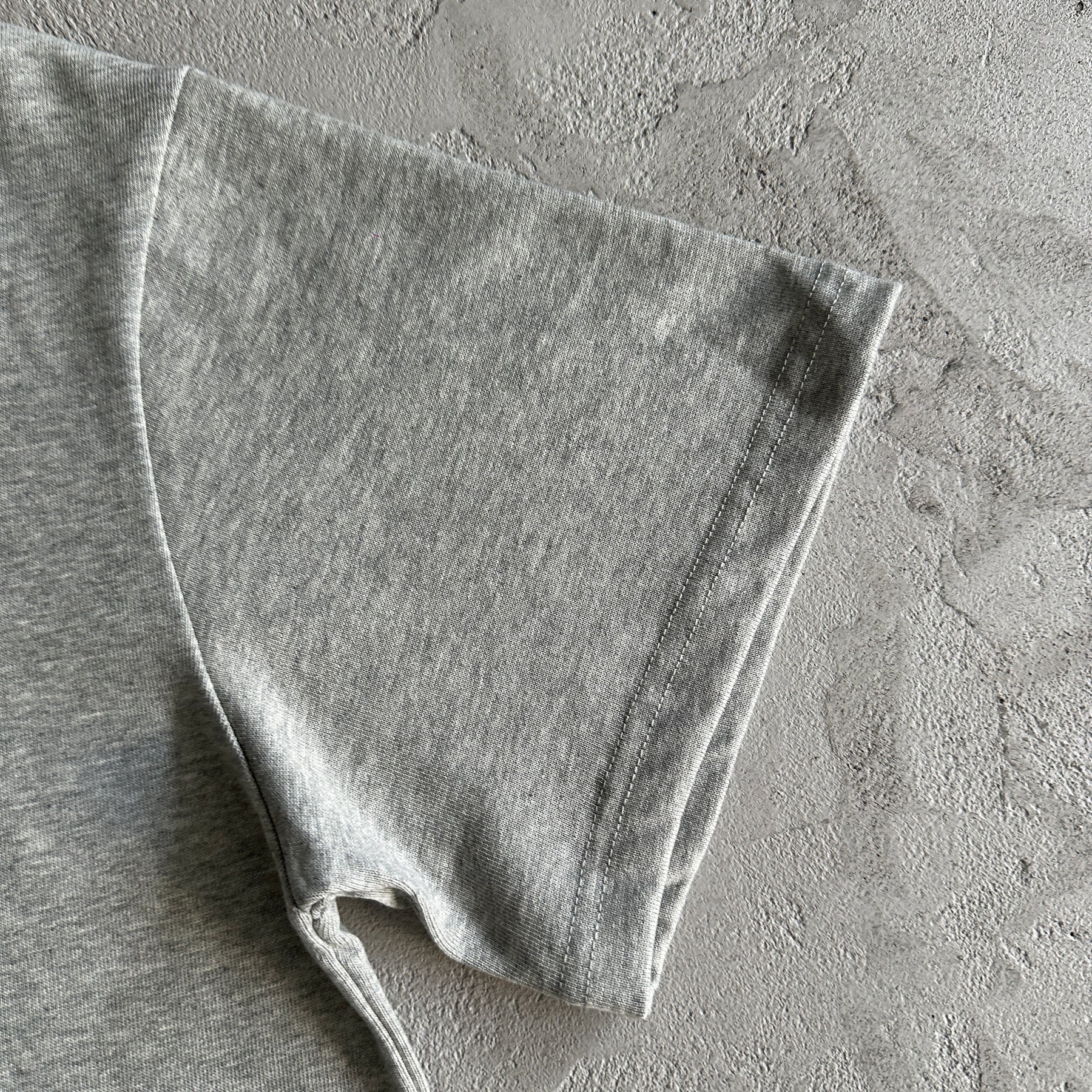 Camisa Broken Planet “Basic Floral Gray”