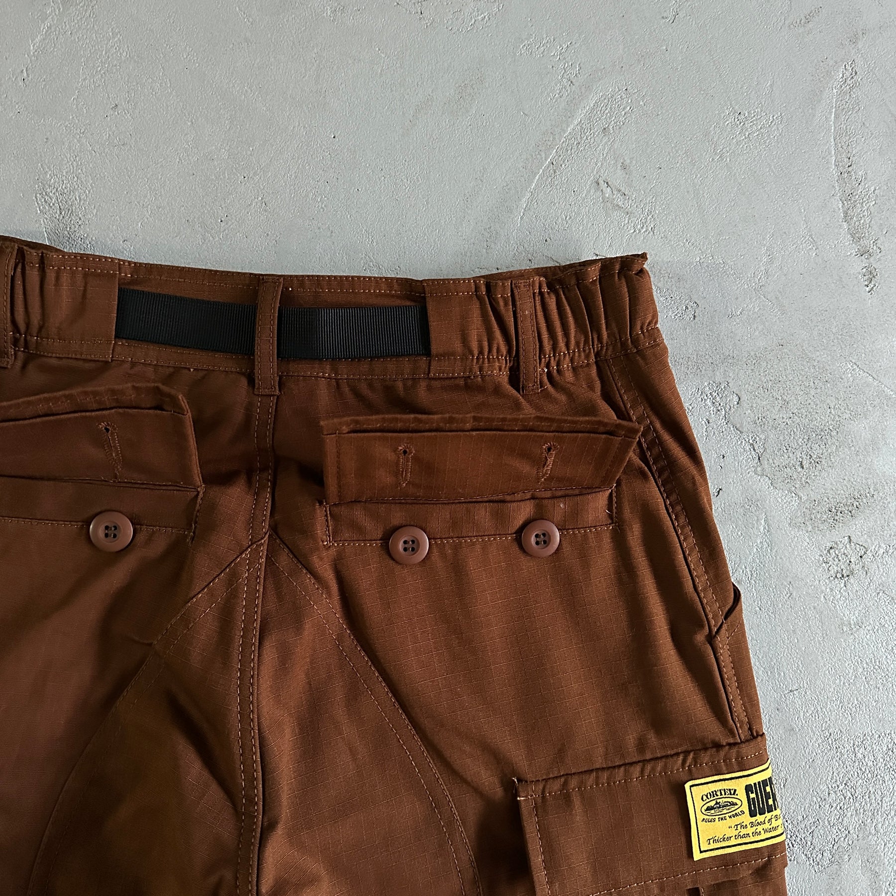 Calça Cargo Corteiz “Island Puff”