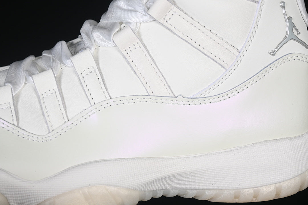 Air Jordan 11 ”Pearl White”