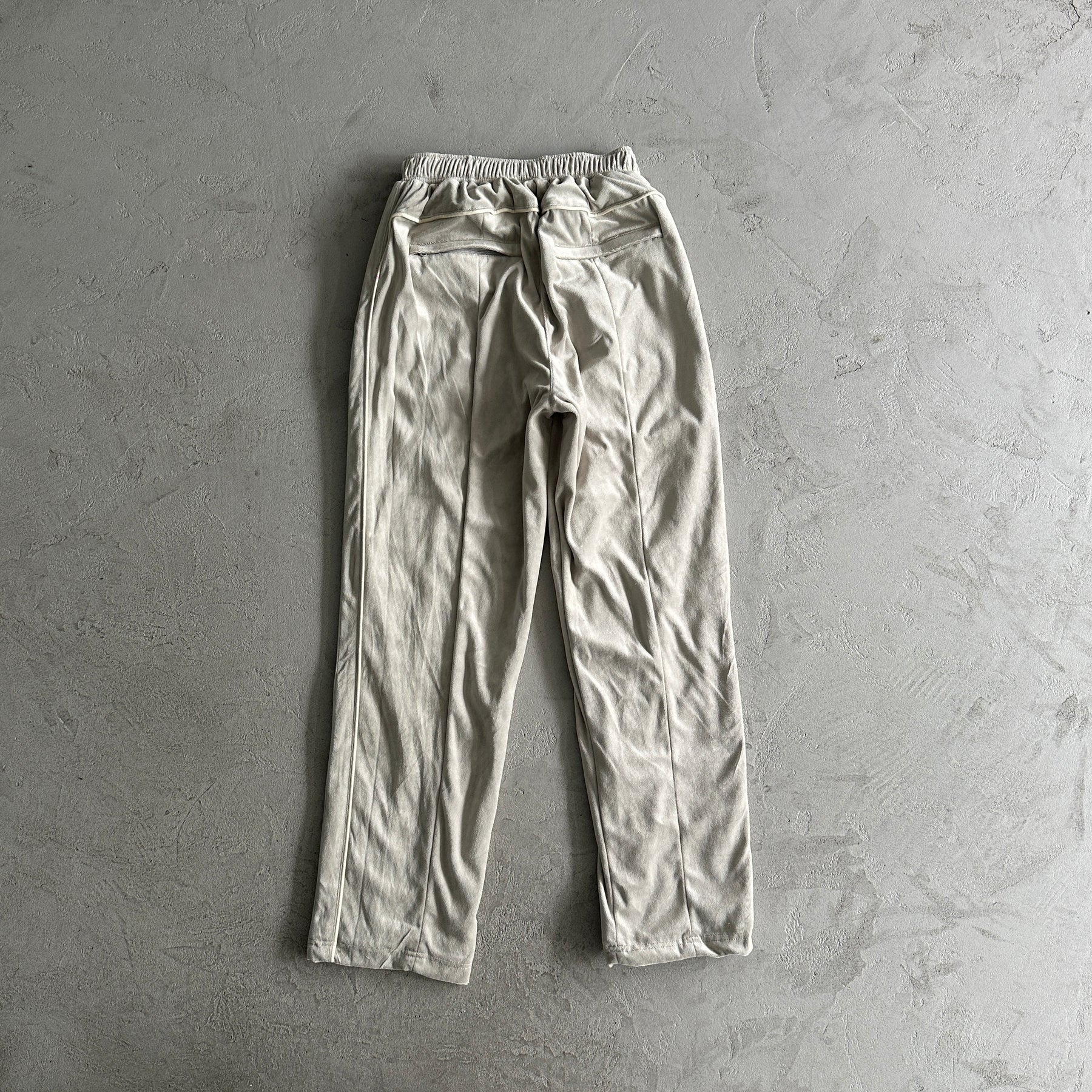 Conjunto Corteiz Velour Amg ( Cinza )