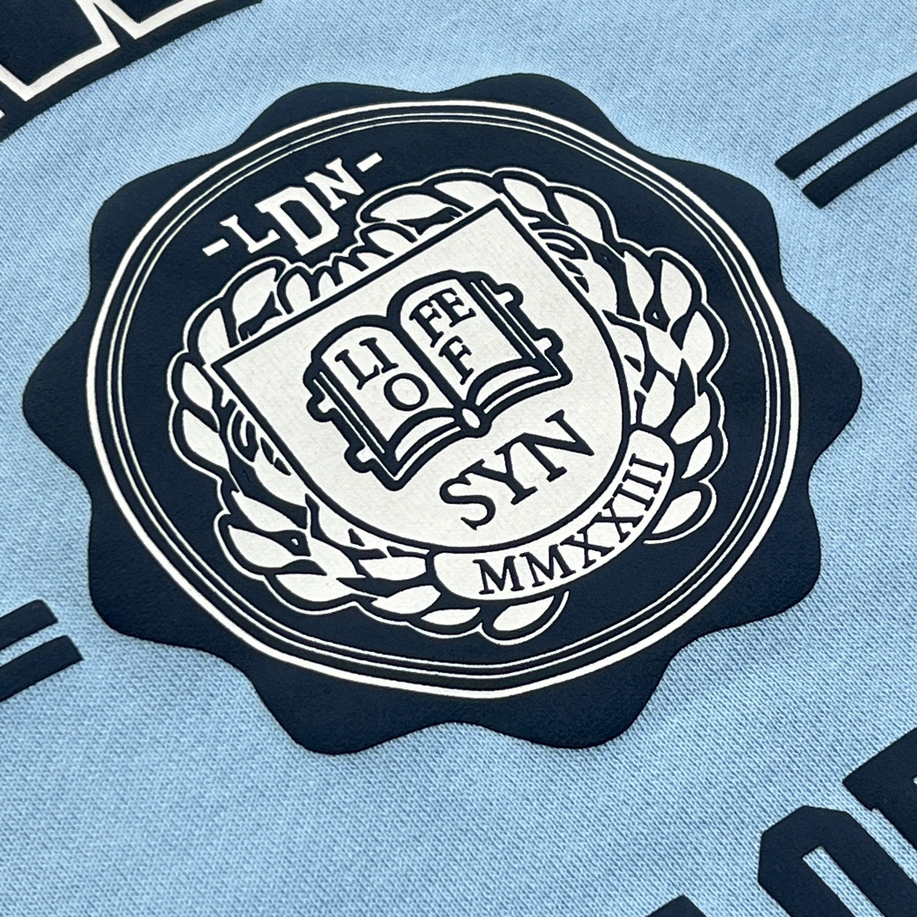 Conjunto Syna World “Varsity Crew“ ( Azul )