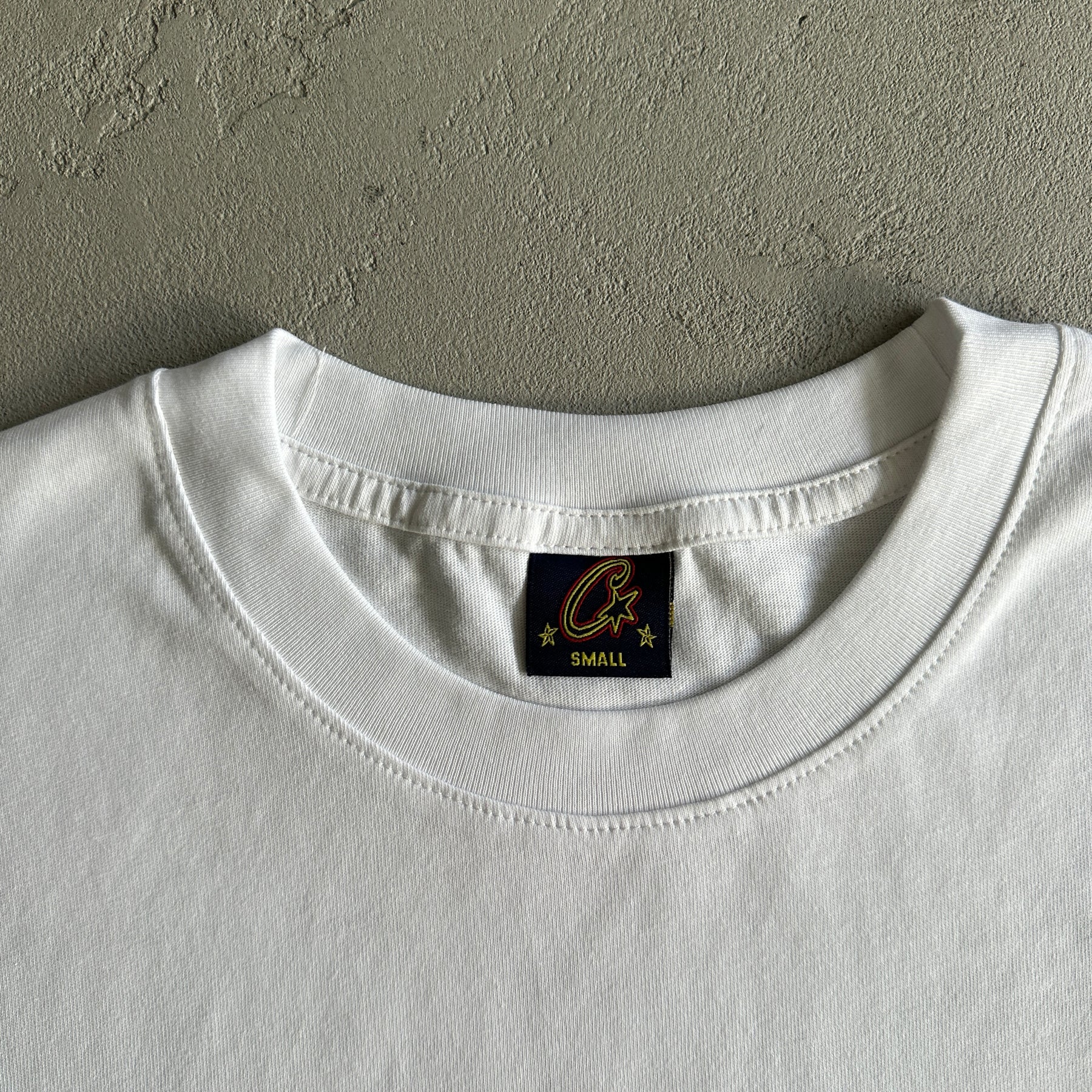 Camisa Corteiz ”Regne Surle Monde” ( Branca )