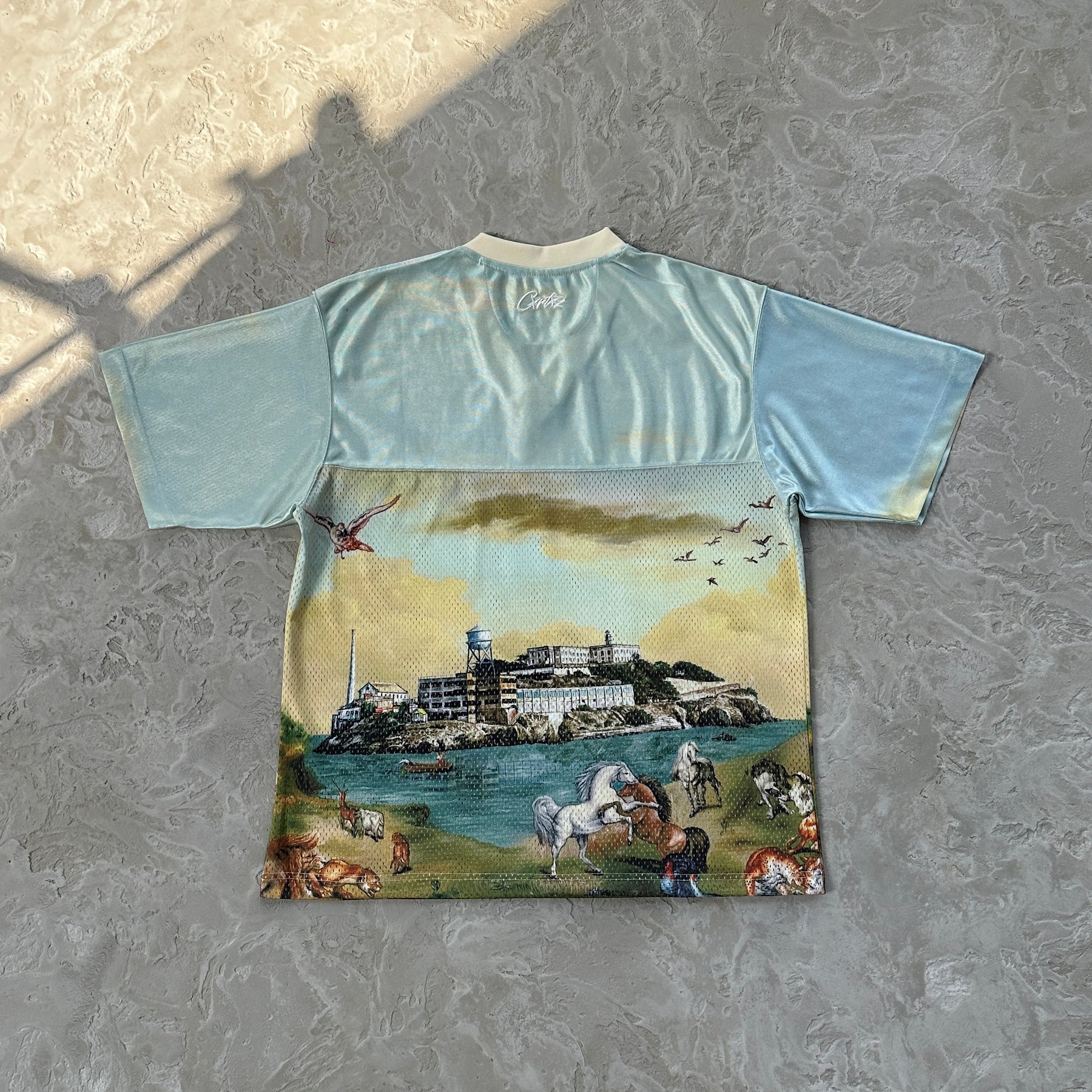 Camisa Corteiz ”Narnia”