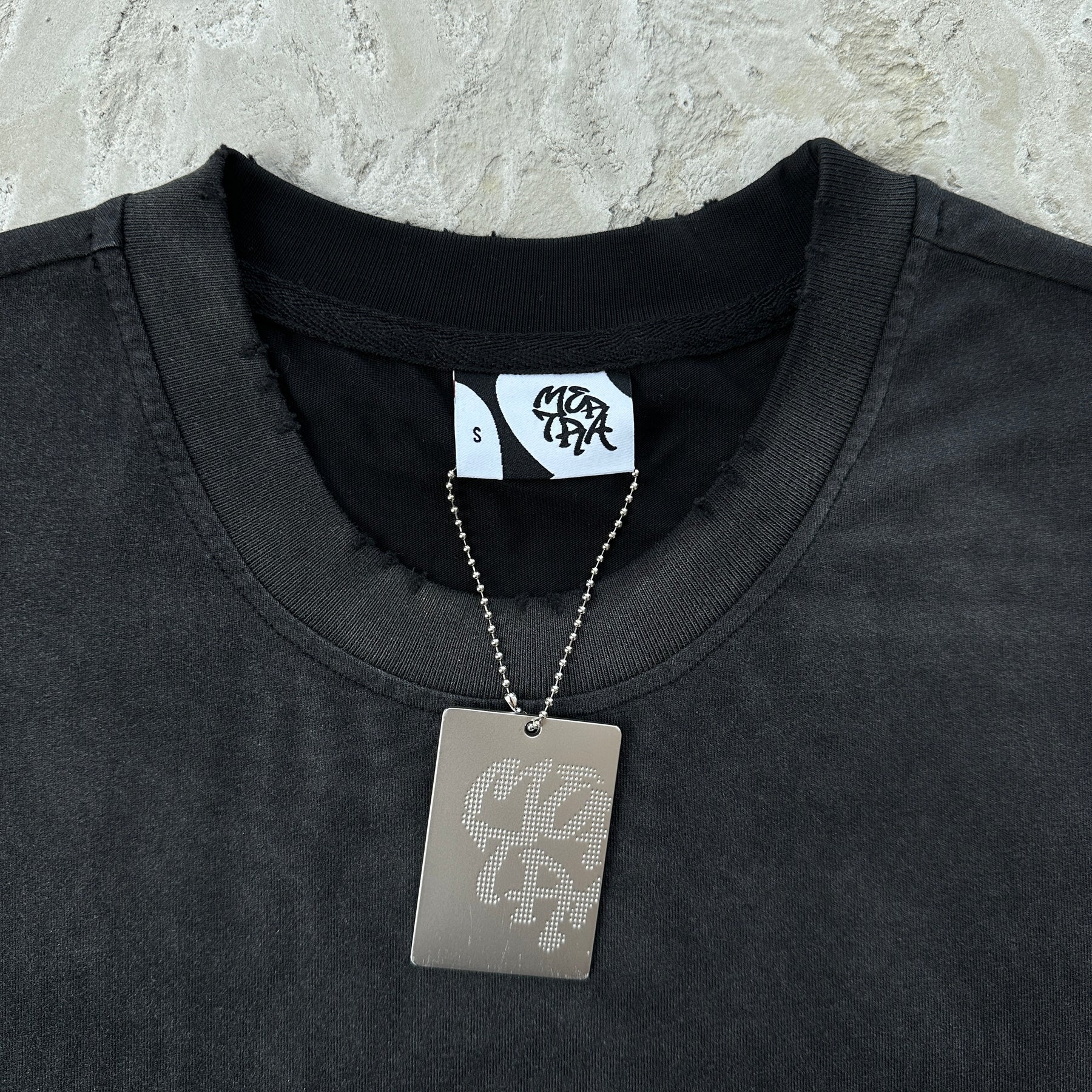 Camisa Mertra Manga longa “Fake Two-Piece” ( Preto )