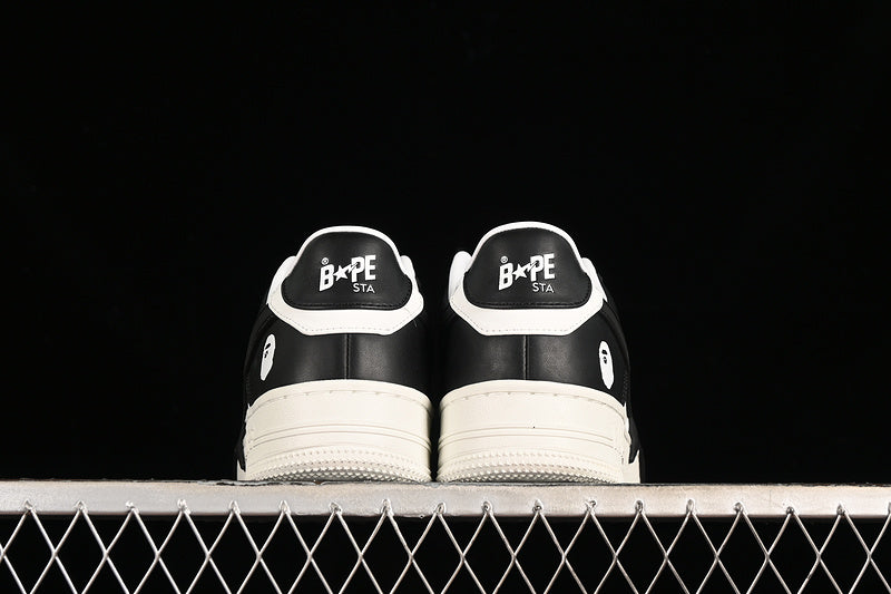 BAPE STA “Black White”