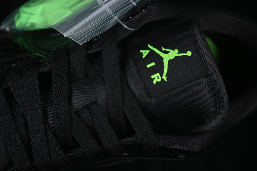 Air Jordan 1 Low "Black Croc”