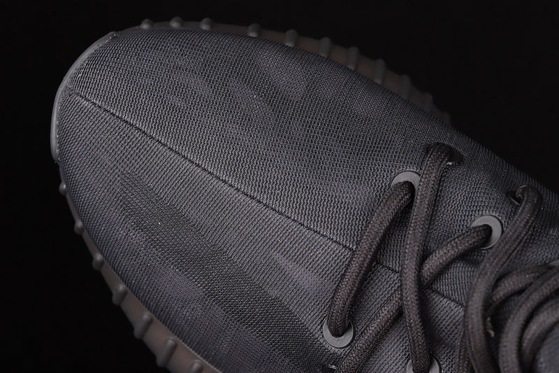 Yeezy 350 V2 “Mono Cinder”