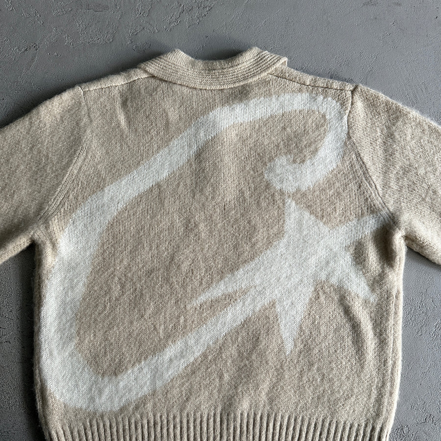 Sueter Corteiz “Morehairfuzzy Collar”