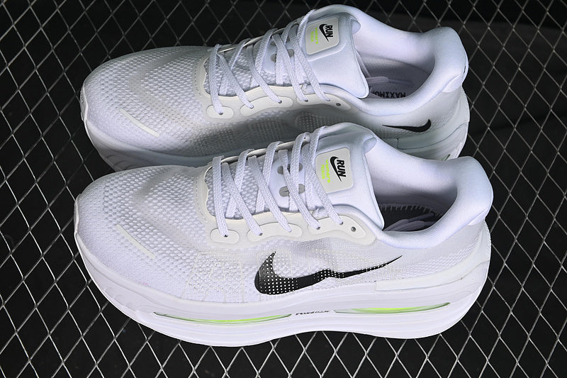 Nike Vomero “Green Spark”