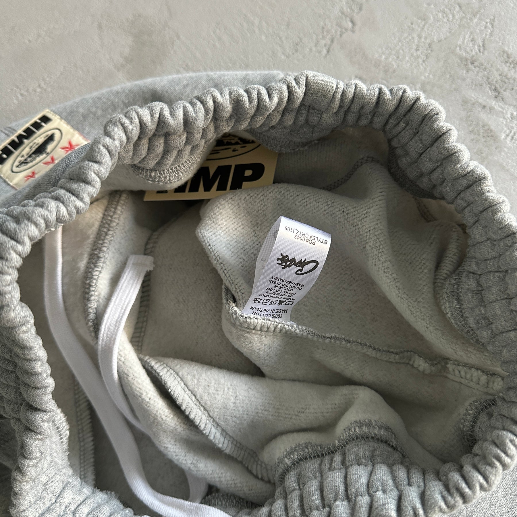 Conjunto Corteiz “ HMP 3 Star ” ( Cinza )