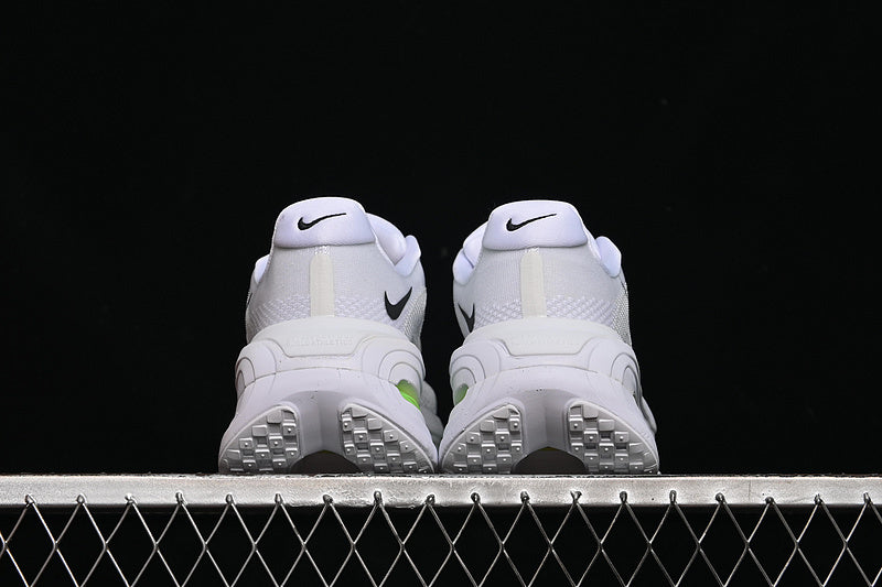 Nike Vomero “Green Spark”