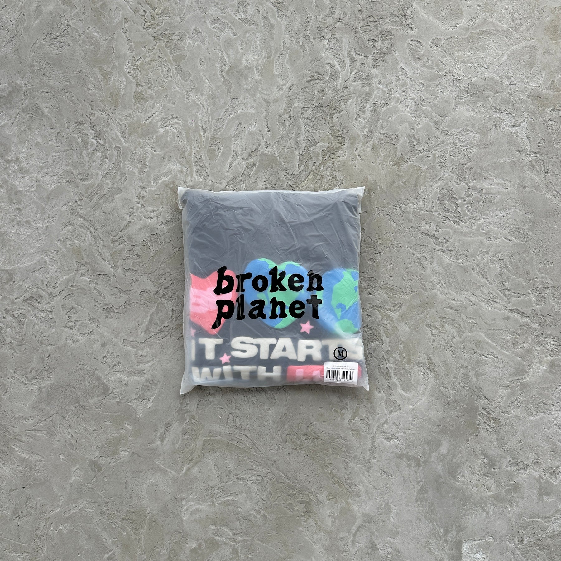 Moletom Broken Planet “It Starts With Luv”