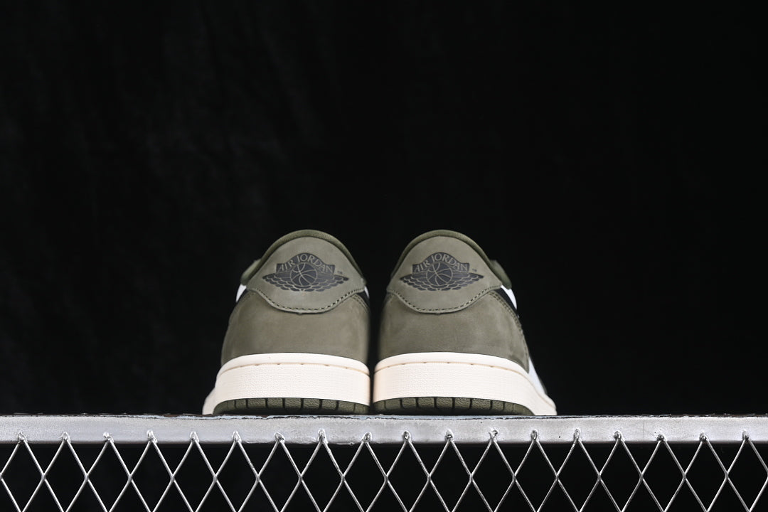Air Jordan 1 Low "Medium Olive”