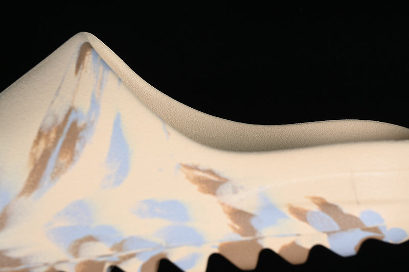 Yeezy Slide “Enflame Oil”