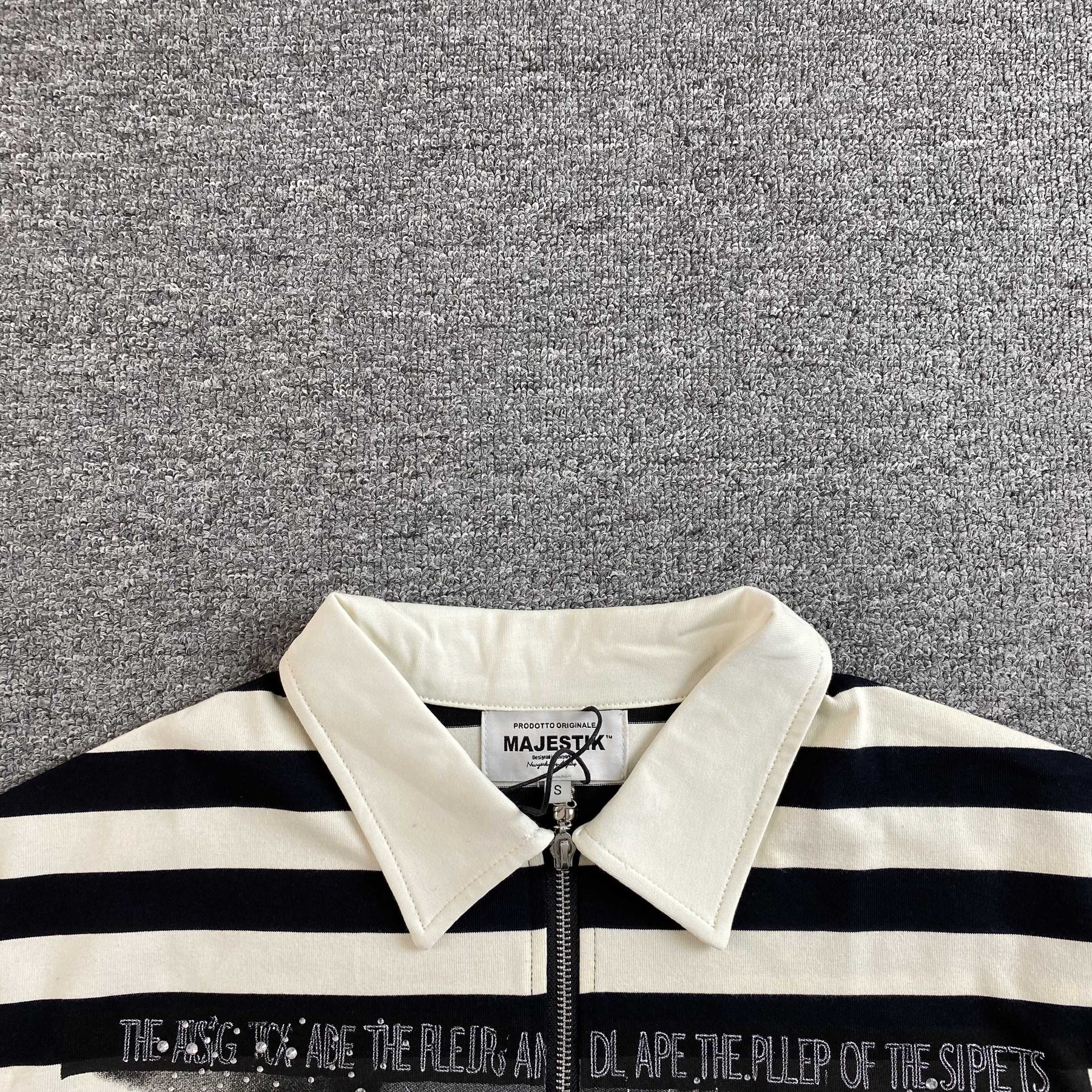 Camisa Majestik “Stripped Skull”