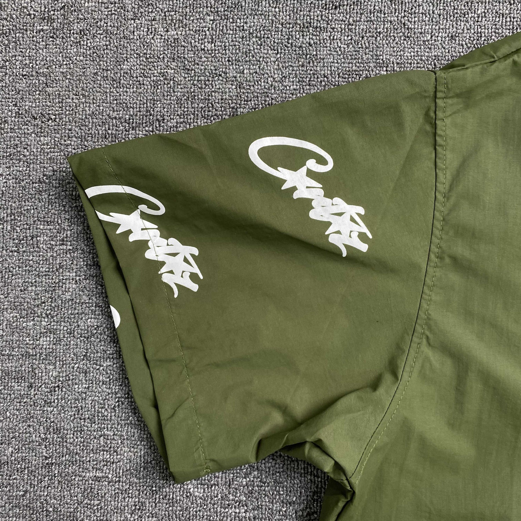 Camisa Corteiz “20 Shirt” ( Verde )