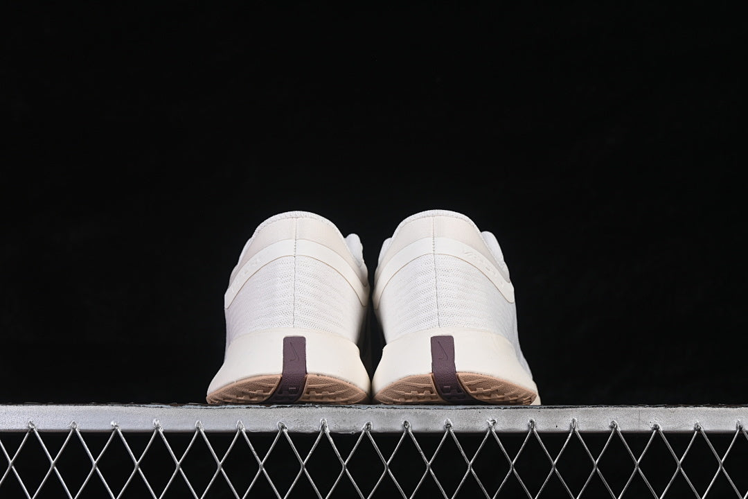 Zoom Vapor Pro 3 “Pale Ivory”