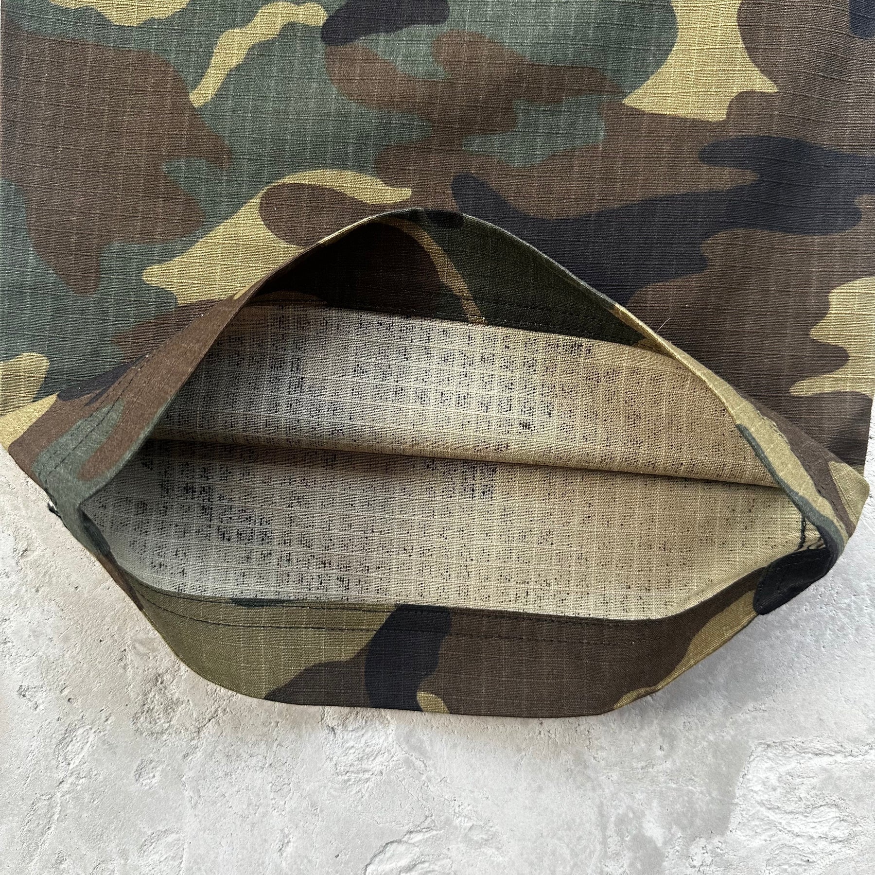 Calça Broken Planet “Camo Cargo Pants” ( Shorts e Calça )