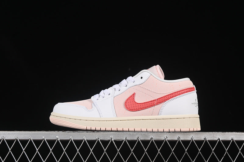 Air Jordan 1 Low “Strawberry Milkshake”