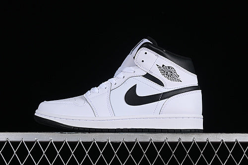Air Jordan 1 High “Reverse Panda”