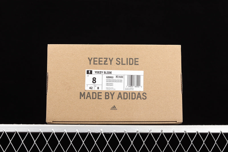 Yeezy Slide “Enflame Orange”