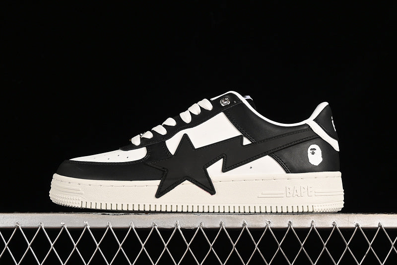 BAPE STA “Black White”