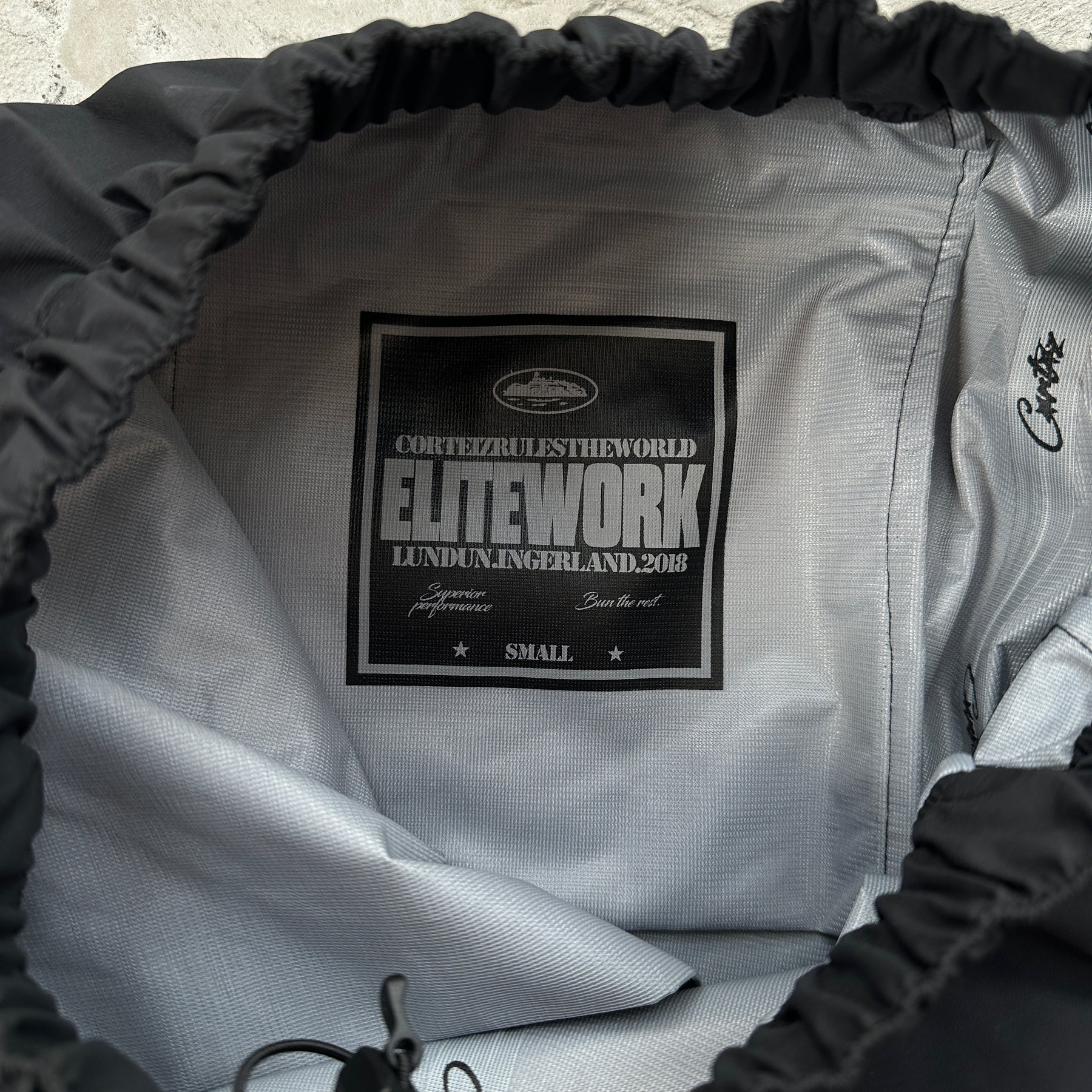 Calça Corteiz “Basics Crtz”