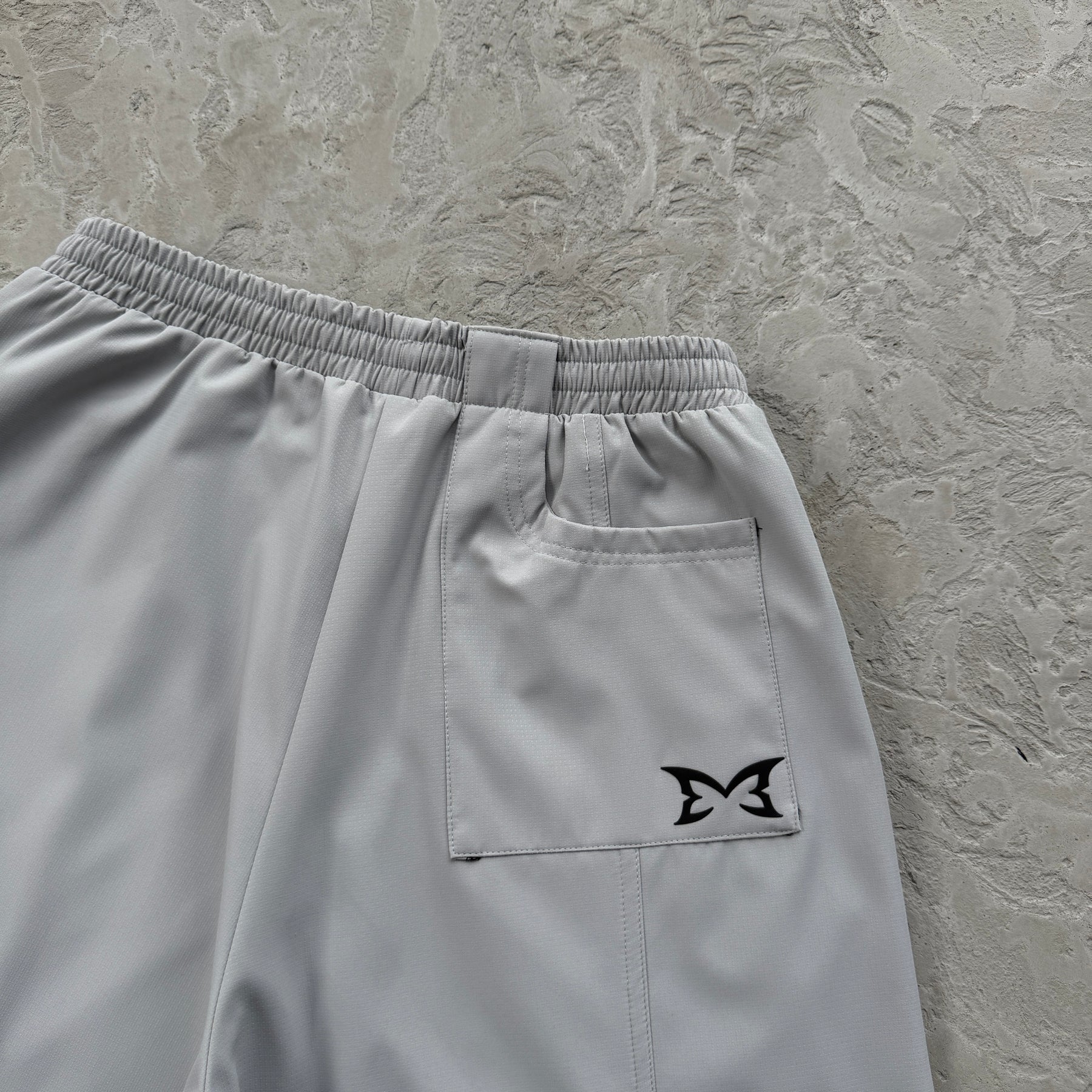 Shorts Mertra “Tech Shorts” ( Cinza )