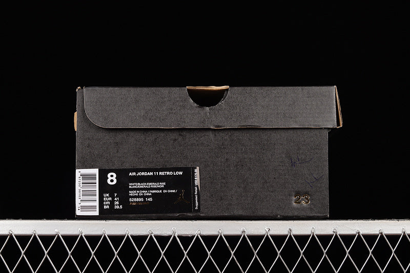 Air Jordan 11 Low ” Iridescent ”
