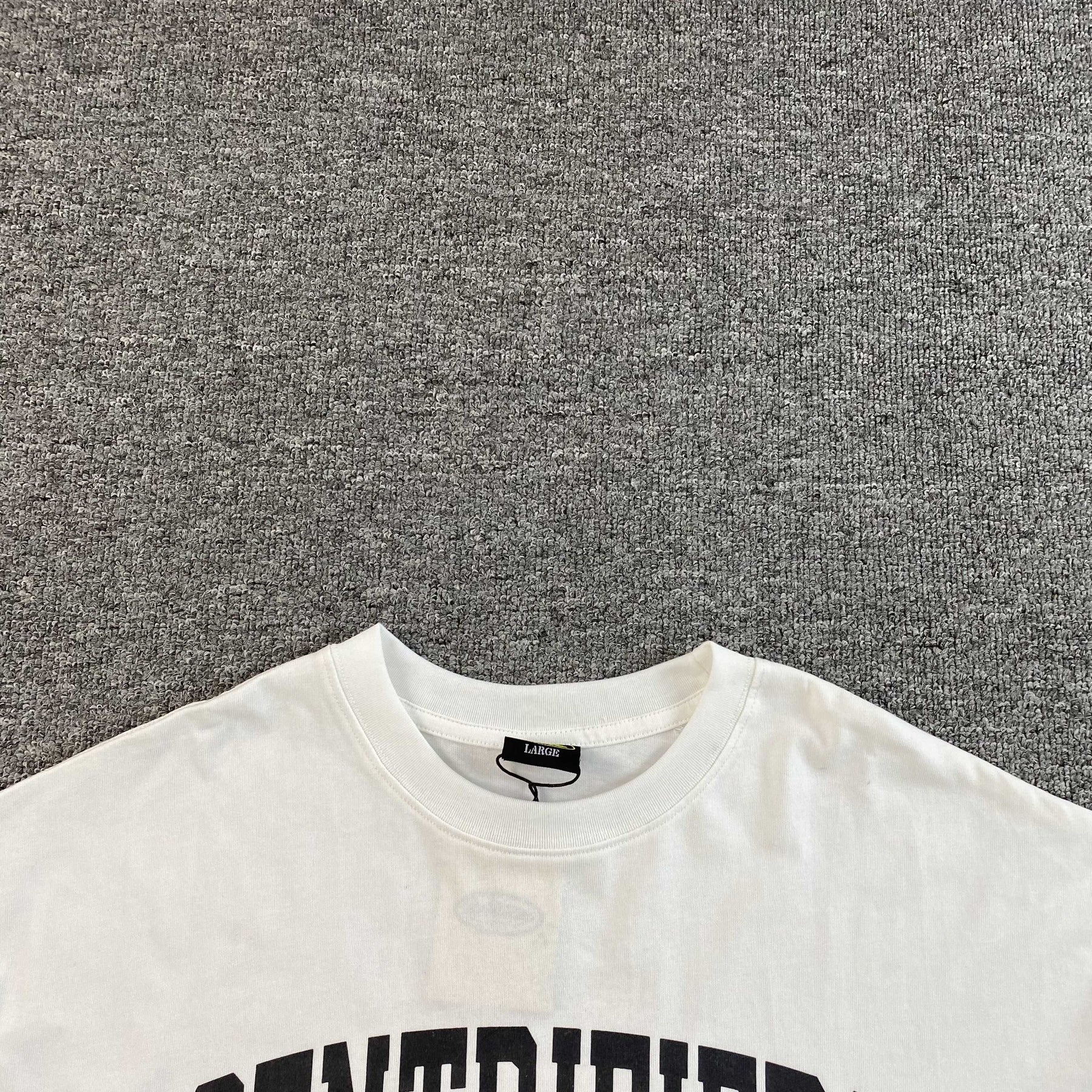 Camisa Corteiz “Gentrifiers Wanted Dead Not Alive” ( Branca )
