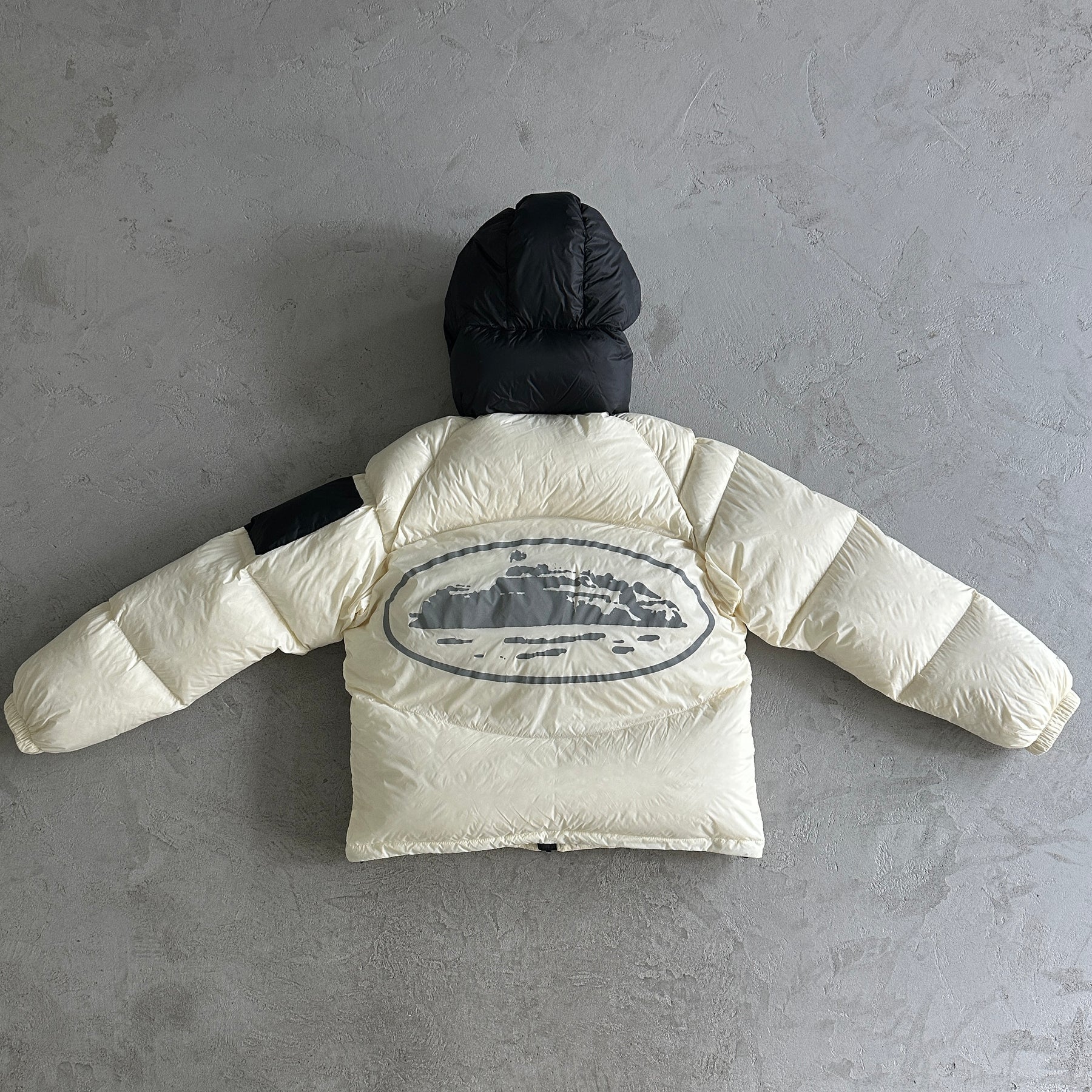 Jaqueta Corteiz “Bolo Lite Jacket”