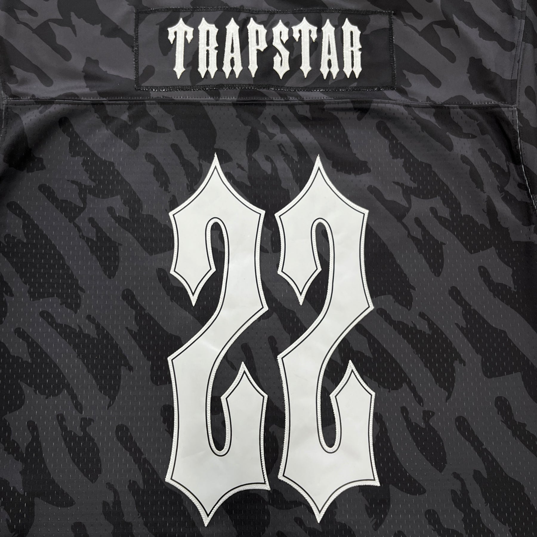 Camisa Trapstar “Football Jersey Camo 22”