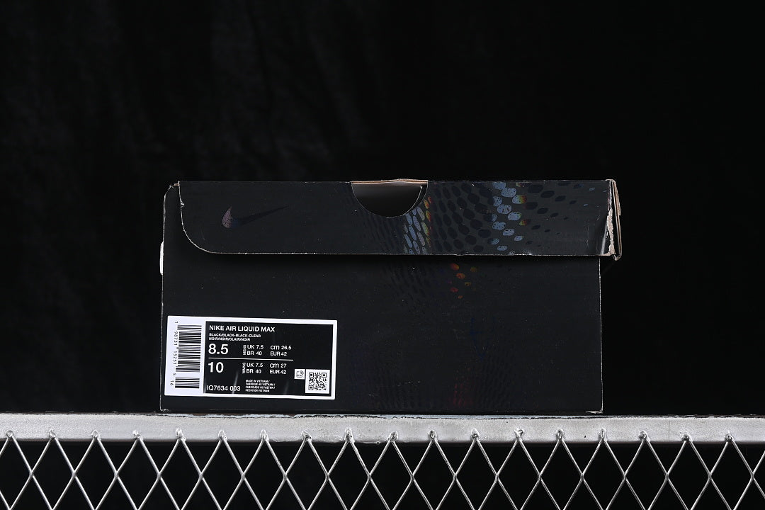 Air Liquid Max ”Triple Black”